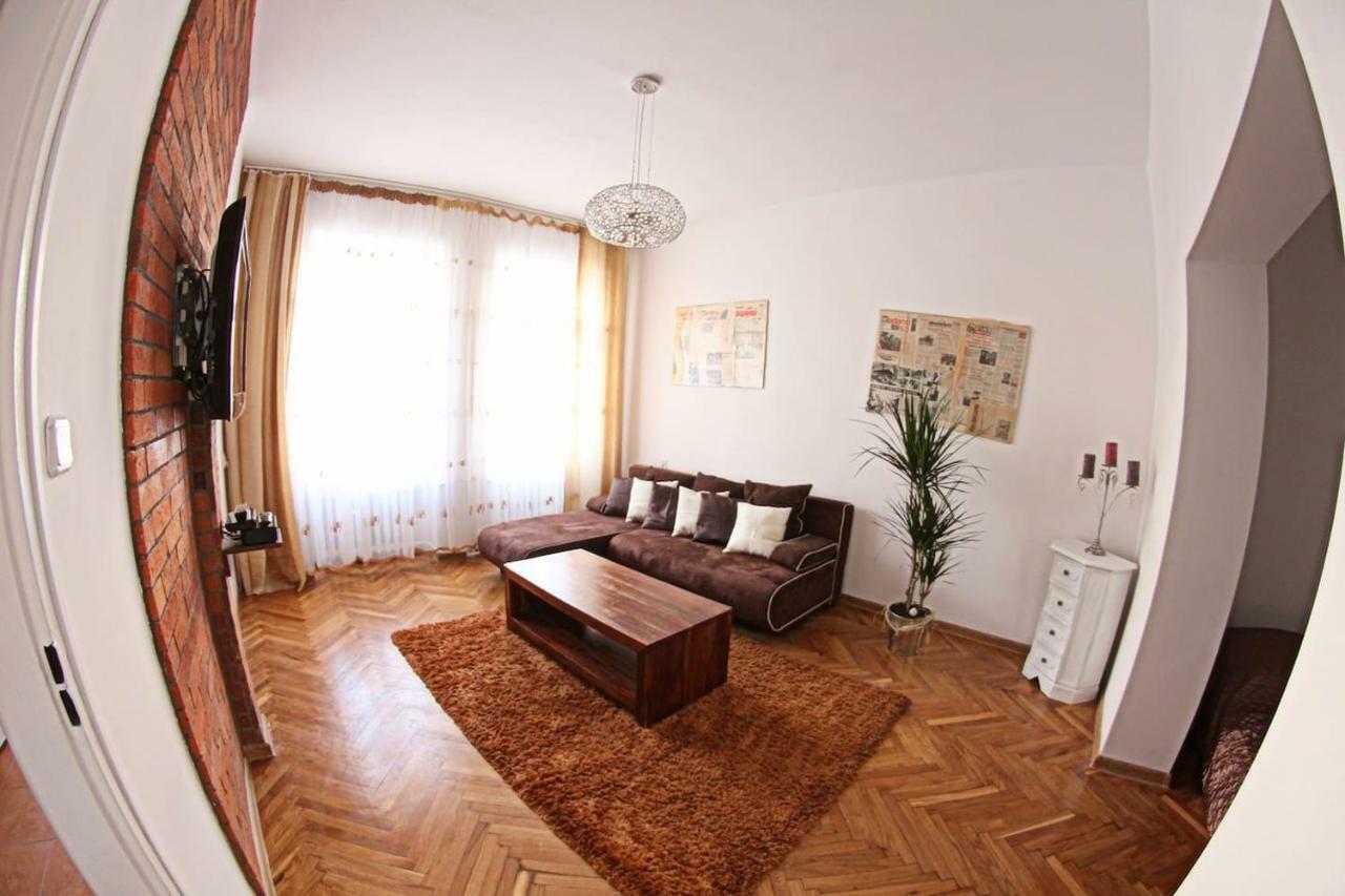 Old Town Apartament *